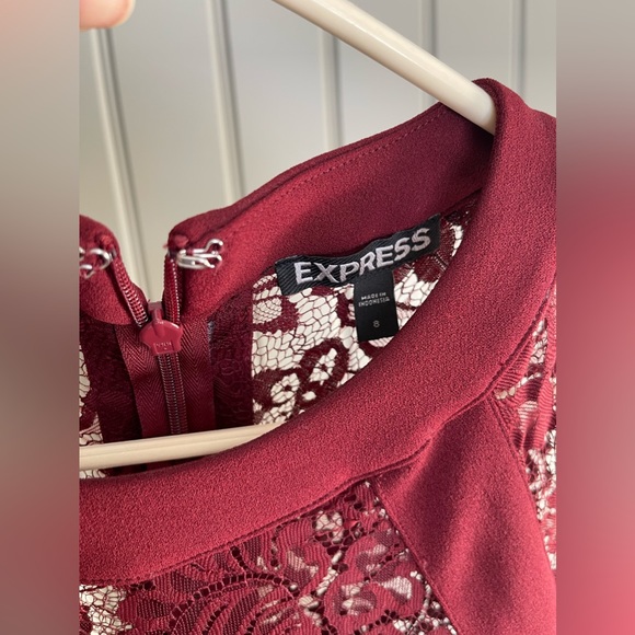 Burgundy Express dress - Picture 3 of 3